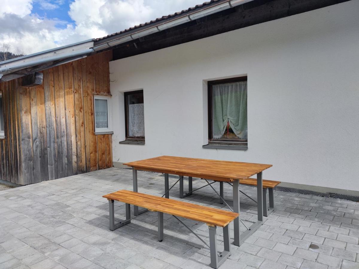 Zum Hüttenklaus - 12 Personen Gruppenunterkunft In Den Bergen Mit Eigenem Badezuber Ferienhaus *